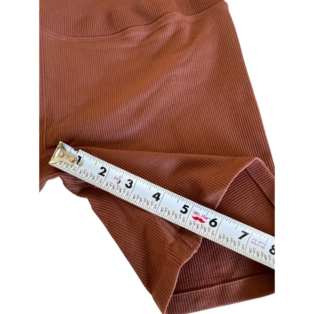 Alo Yoga Seamless Ribbed Favorite Bra Tank & Biker Shorts Set Brown Est Size M